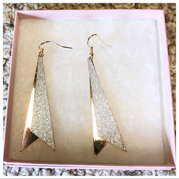 NEW GOLD SILVER SANDED DROP TRIANGLE EARRINGS - Picture 2 of 5